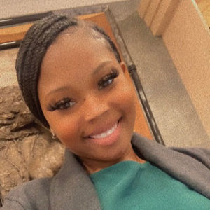 Meet your Posher, Stacy-lee